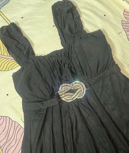 Elegant Black Dress with Rhinestone Detail