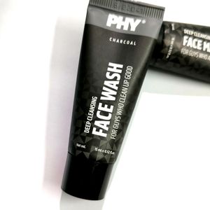 Combo 🖤Charcoal  Face Wash, Facemask + Scrub.