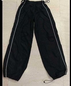parachute pant
