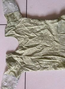 Designer  Pista Gaun