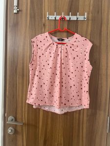 Max Brand Sleeveless Tops