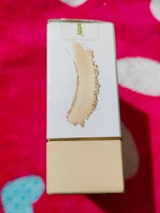 Mamaearth Compact Powder ( 03 Creme Glow)