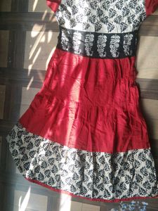 Red &amp; Black Leaf Print Dress