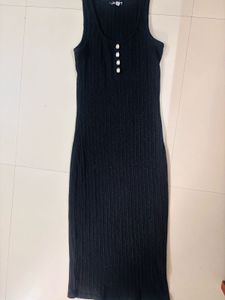 Sleeveless Black Bodycon Dress