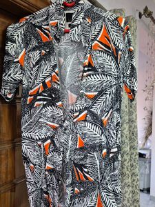 Stylish Leaf Print Shirt