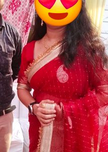 Trening Red & Gold Saree With 🎁 Jhumki