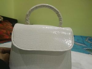 Classy Handbag With Shoulder Strap