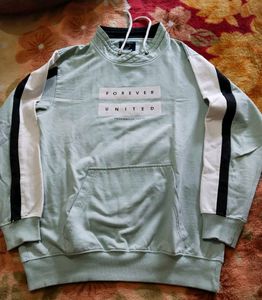 Stylish 'Forever United' Hoodie