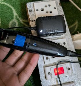 Philips TRIMMER Charger
