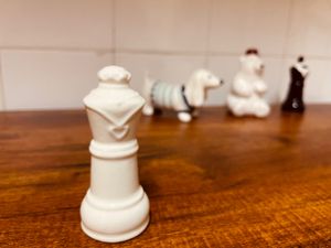 Set Of 4 Showcase Pieces