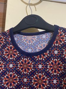 Patterned 3/4 Sleeve T-Shirt