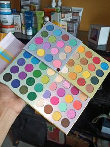 Beauty Glazed Color Twist Eyeshadow Palette