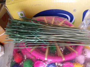 Pack of 20 DIY Gren Flower Making Wire with Thorne