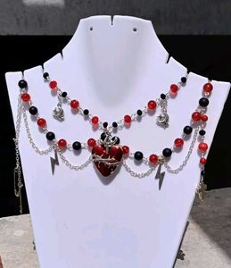 ~`•°Bloody Heart Necklace°•~