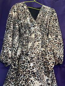 Leopard Printed Ruffle Midi Dress