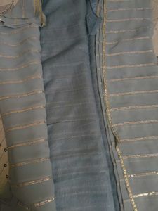 Grey &amp; Gold Striped Saree With Blouse Piece
