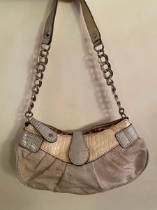 ‼️Y2K Guess Bag‼️