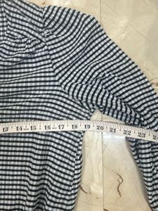Checkered Long Sleeve Top