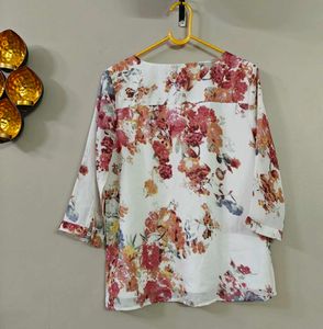 Harpa Floral Top