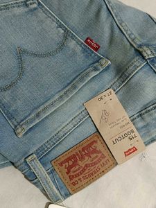 Levi&#39;s High Rise Bootcut Jeans
