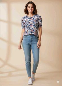 BRAND NEW Floral Print Top