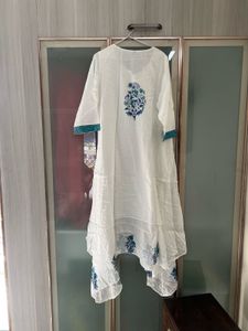 White &amp; Blue Block Print High-Low Kurti