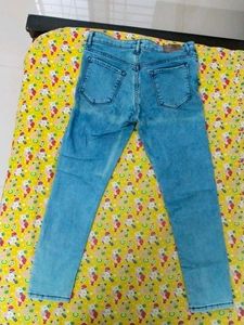 Light Wash Skinny Jeans