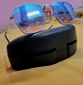 A Well Stylish Colour Sunglass