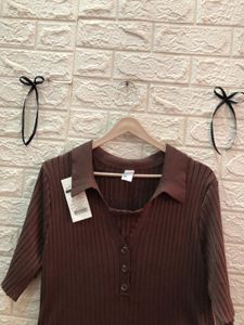 Brown Ribbed Knit Polo Top🌷🎗️