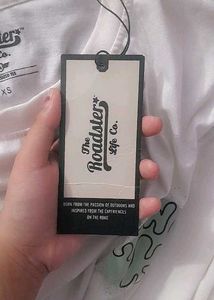 on sale !!! typography new tee