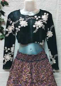 Size Extra Small 🎁Buy 2 Get 1 Free 🎁 Crochet Top