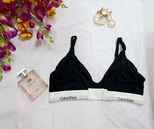 🇳🇿💫💗 Imported Calvin Klein Black Bralette