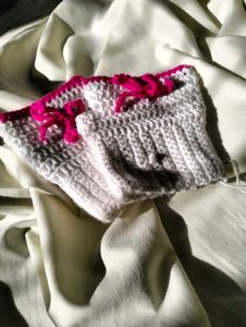crochet gloves with cute bow