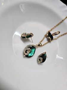 Emerald Green Jewelry Set