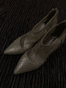 Elegant Silver Pointed Heels