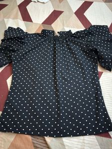 Mixed Tops Bundle - Size M