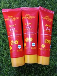 3 Aqualogica Mini Detan Dewy Sunscreen