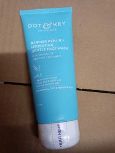 Dot And Key Japnese Facewash