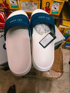 Campus Walking Flip Flops