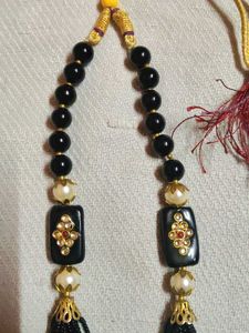 Beaded Black Necklace💫