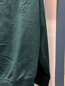 H&amp;M Green Sweatshirt (Relaxed Fit - XS)