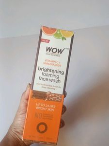 WOW Vitamin C Face Wash