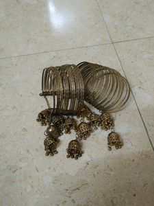 Metal Bangles Free Size