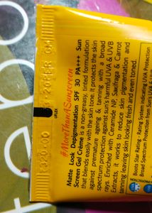 Only VLCC Matte Look SPF 30 PA ++