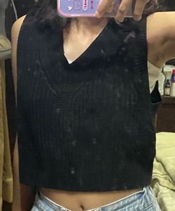 Black Cropped Sweater Vest Top