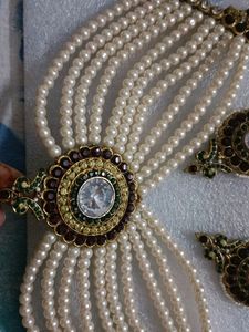 Set Of Pearl Choker And Earrings