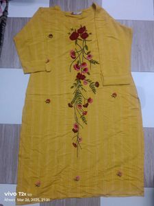 Floral Embroidered Kurti