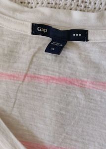 GAP Striped V-Neck Tee