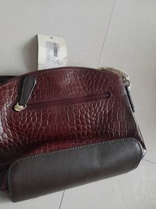 Isle Locada by Hidesign Leather Bag