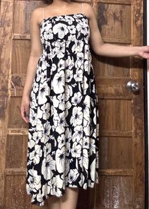 Floral Dress 🖤🤍
